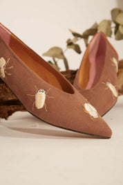Broderie d'insectes