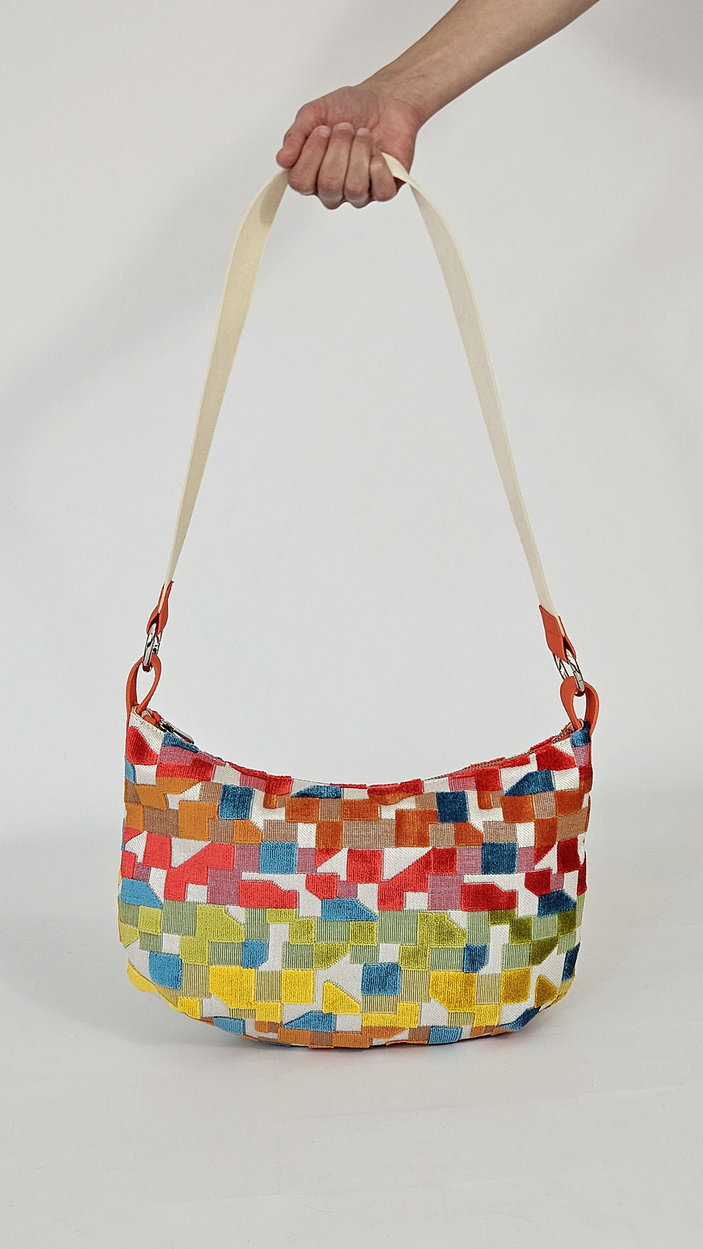 Momoc Frigiliana Mosaic hobo bag colourful mosaic print held by hand handmade Spain | Momoc Shoes