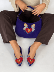 Momoc Te Recuerdo Hobo violet bag and matching ballet flats worn model brown trousers complete set Spain | Momoc Shoes