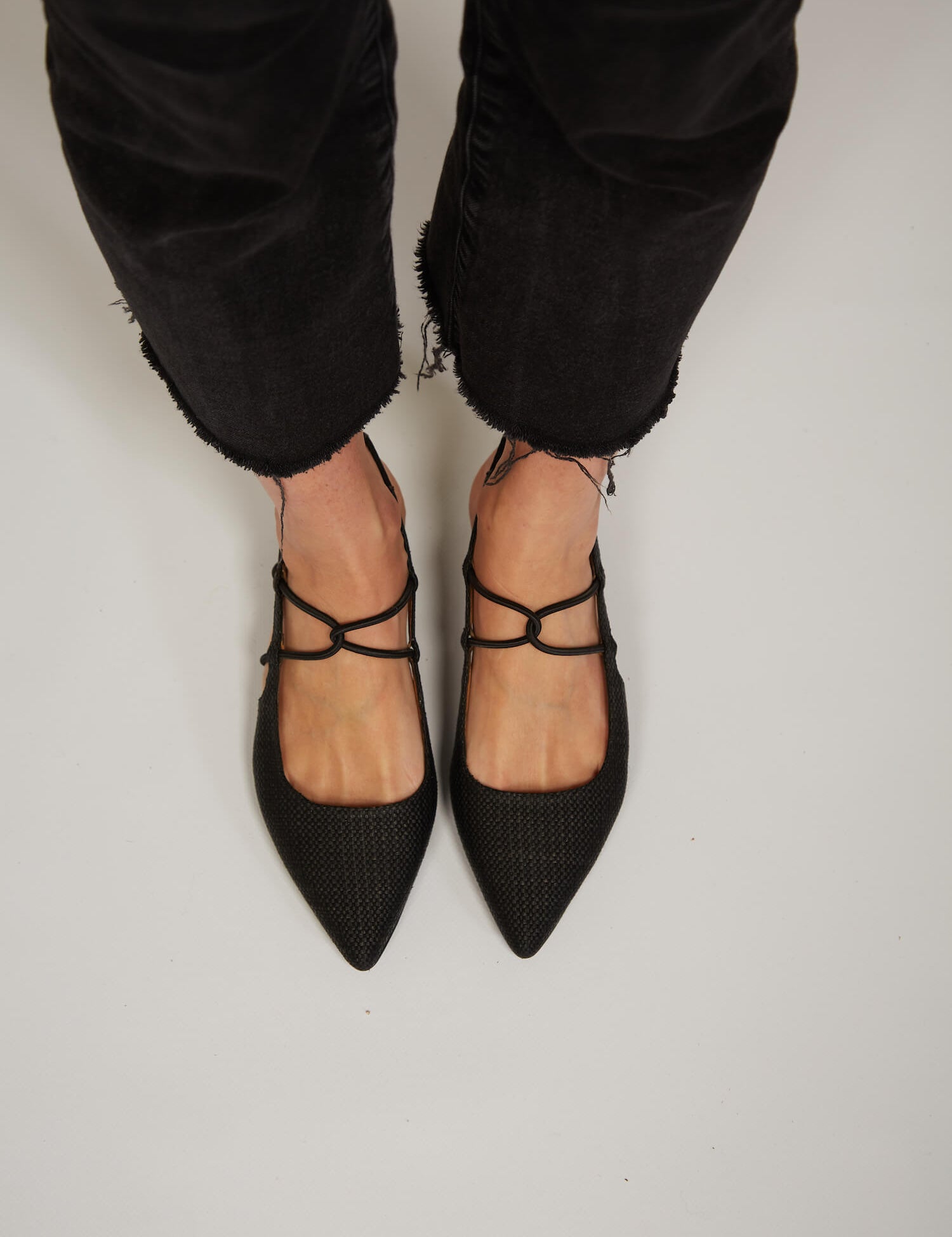 Momoc_Summer_sustainableandveganshoes_Menorca_9.jpg