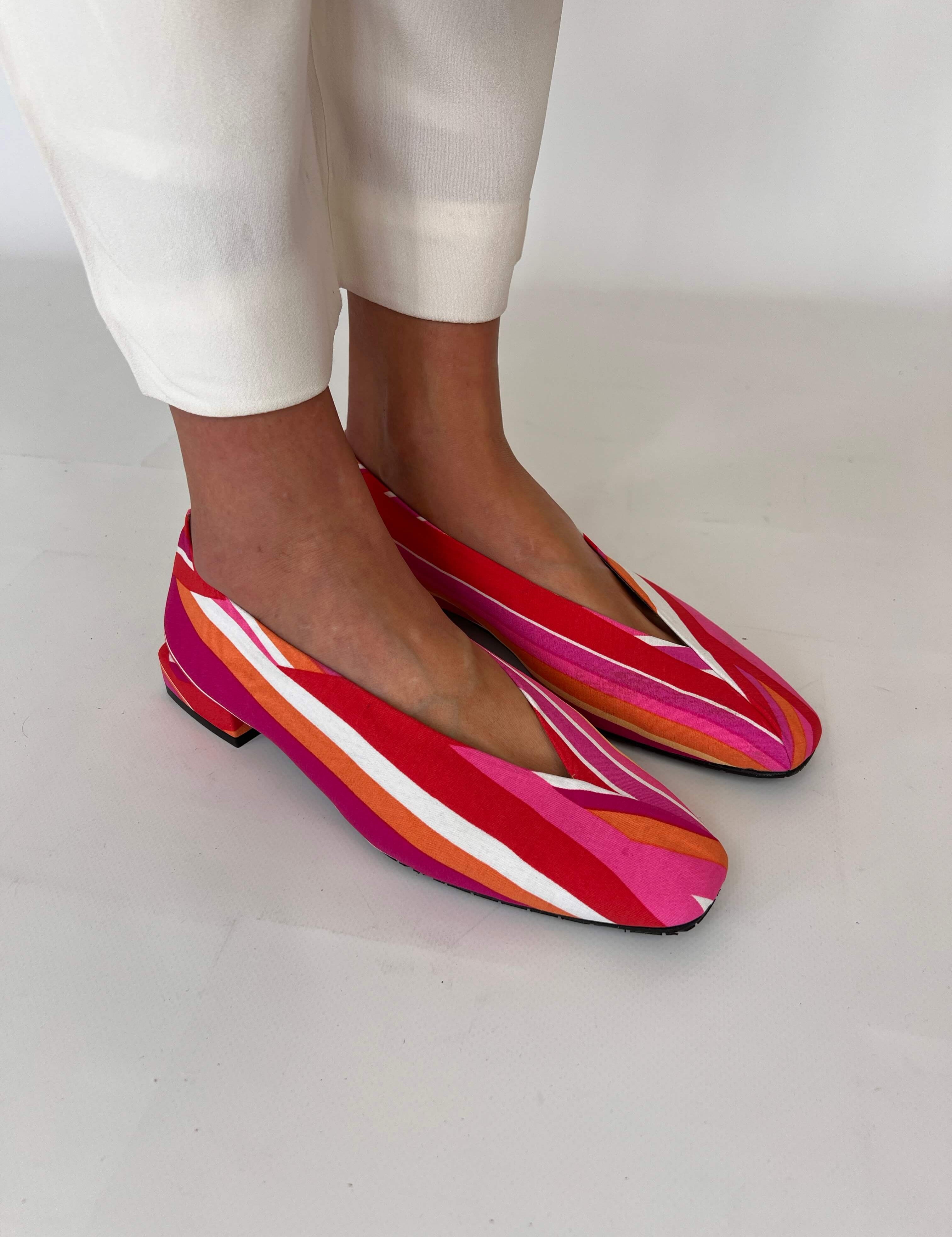 Momoc Gallarate striped flat worn side view white trousers square toe Spain | Momoc Shoes Spain