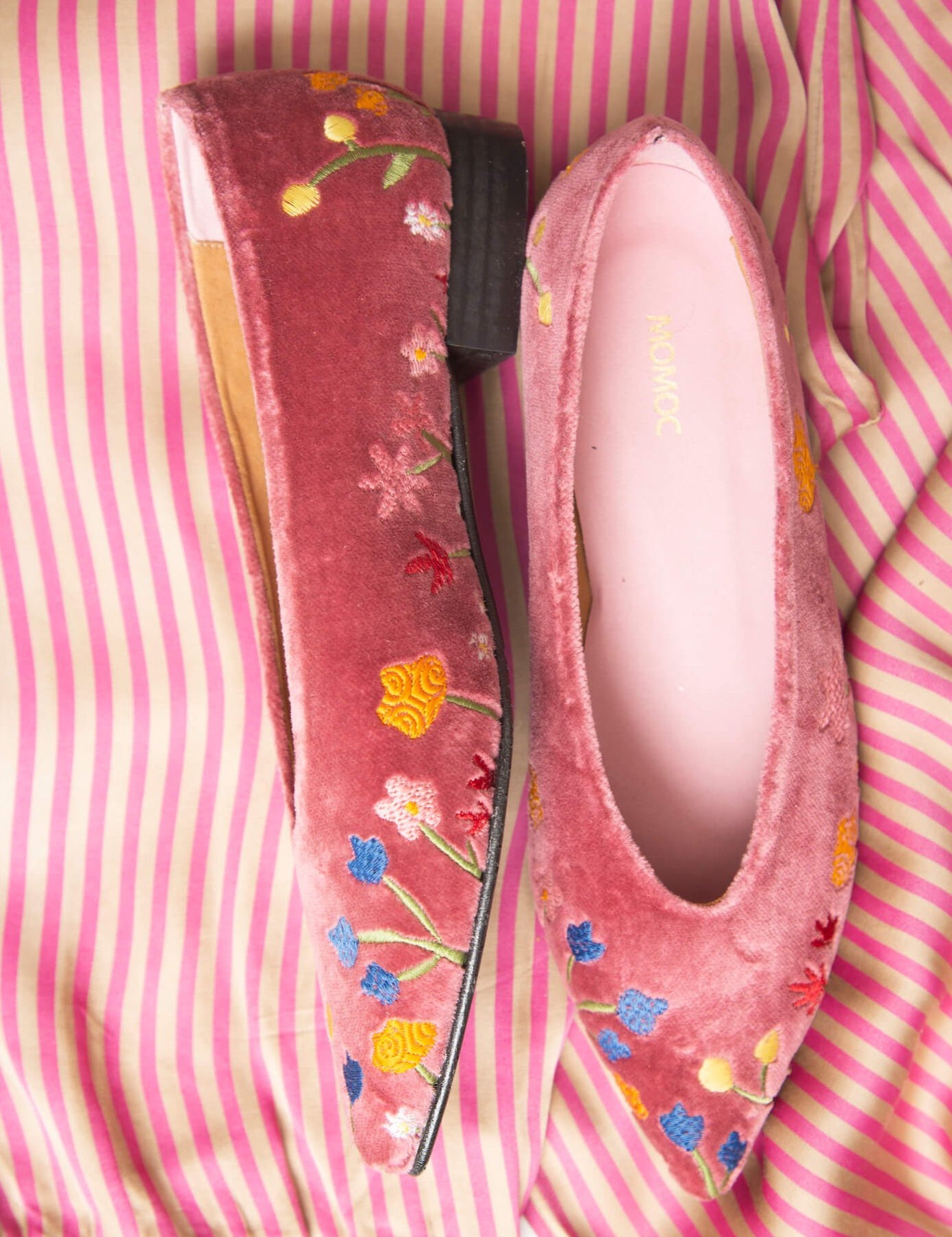 Momoc_shoes_vegan_and_sustaainable_ballerinas_pink_garden_12.jpg