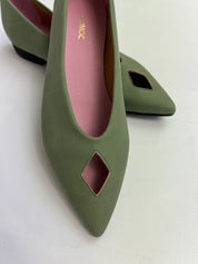 Momoc Elsa green ballet flats angled top view rhombus cutout artistic design vegan Spain | Momoc Shoes Spain