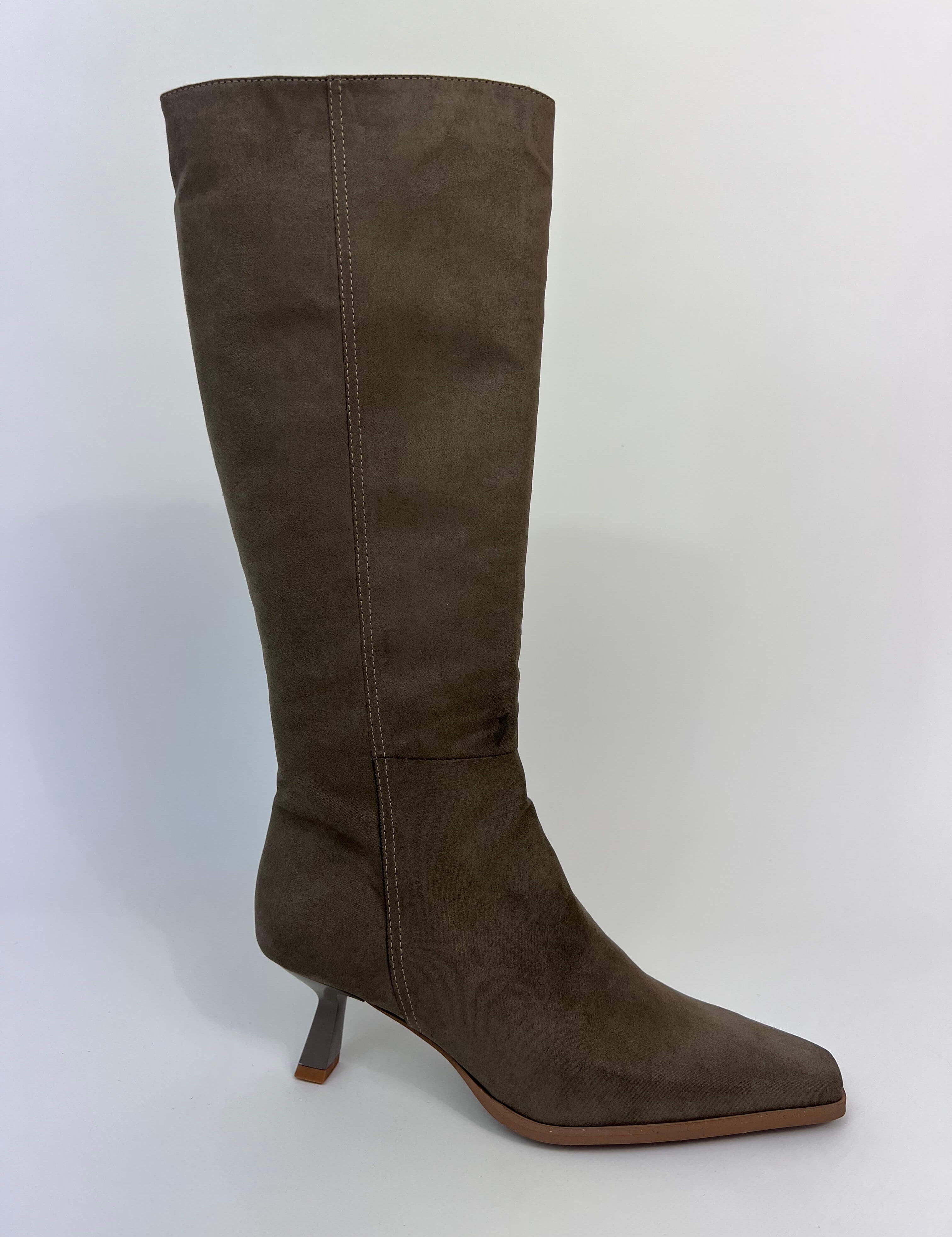 Momoc Avila taupe tall boots side view vegan ultrasuede metal brown heel semi-square toe handmade Portugal | Momoc Shoes