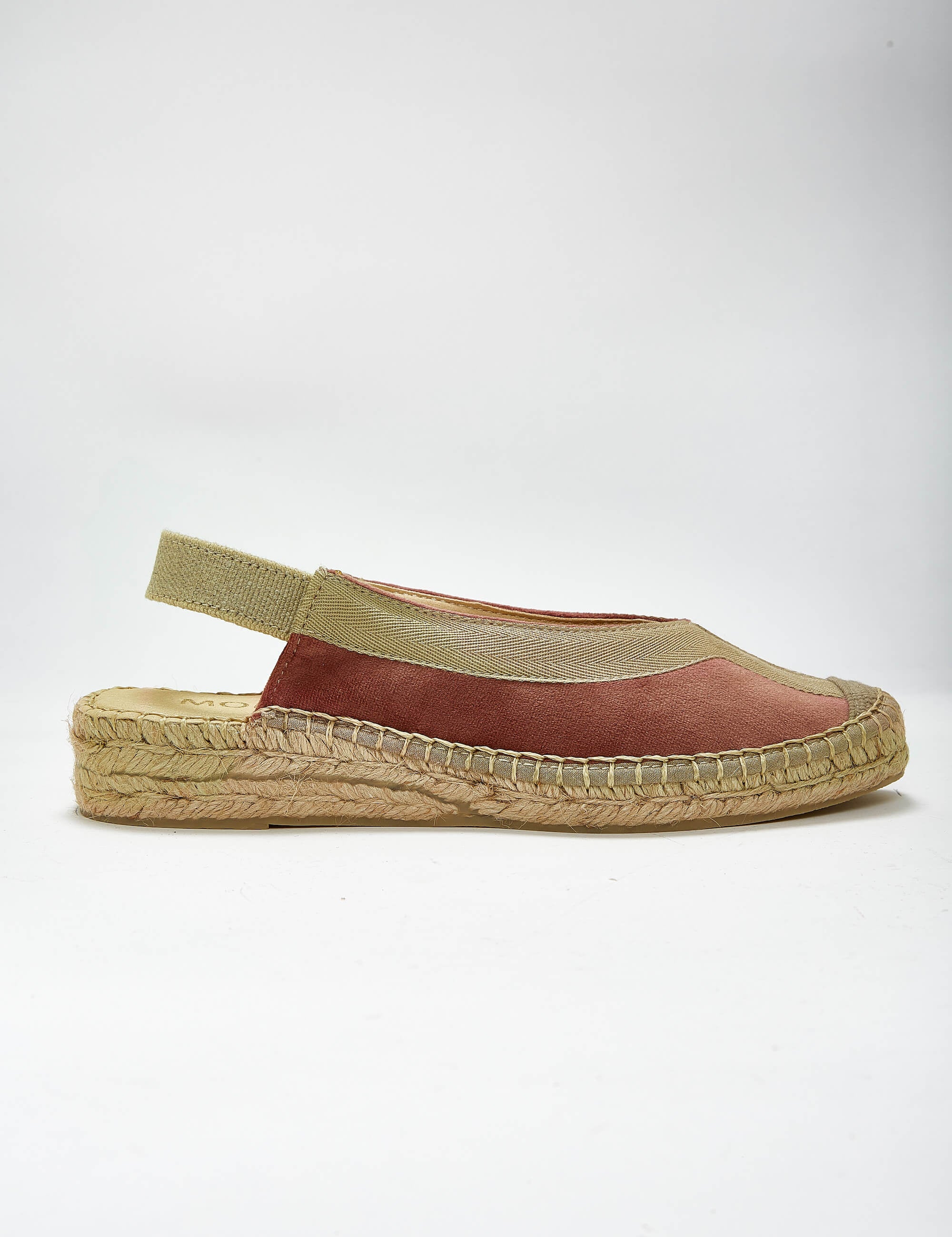 Momoc_shoes_vegan_and_sustainable_pedraza_rosa_c6ca1cc2-84fd-45c6-b4cd-81a9078508c5.jpg