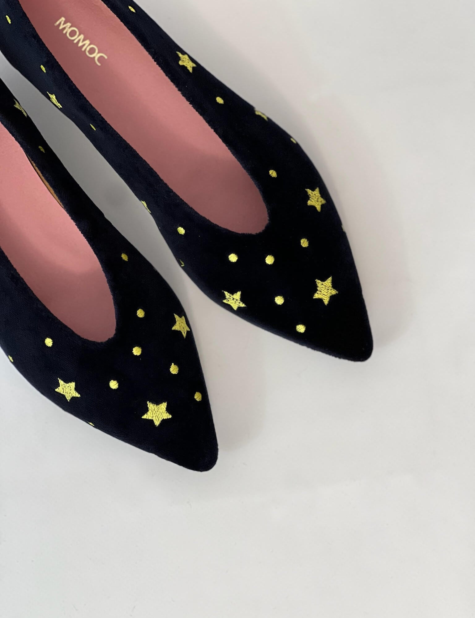 Momoc_shoes_vegan_and_sustainable_stars_dark_blue_15.jpg
