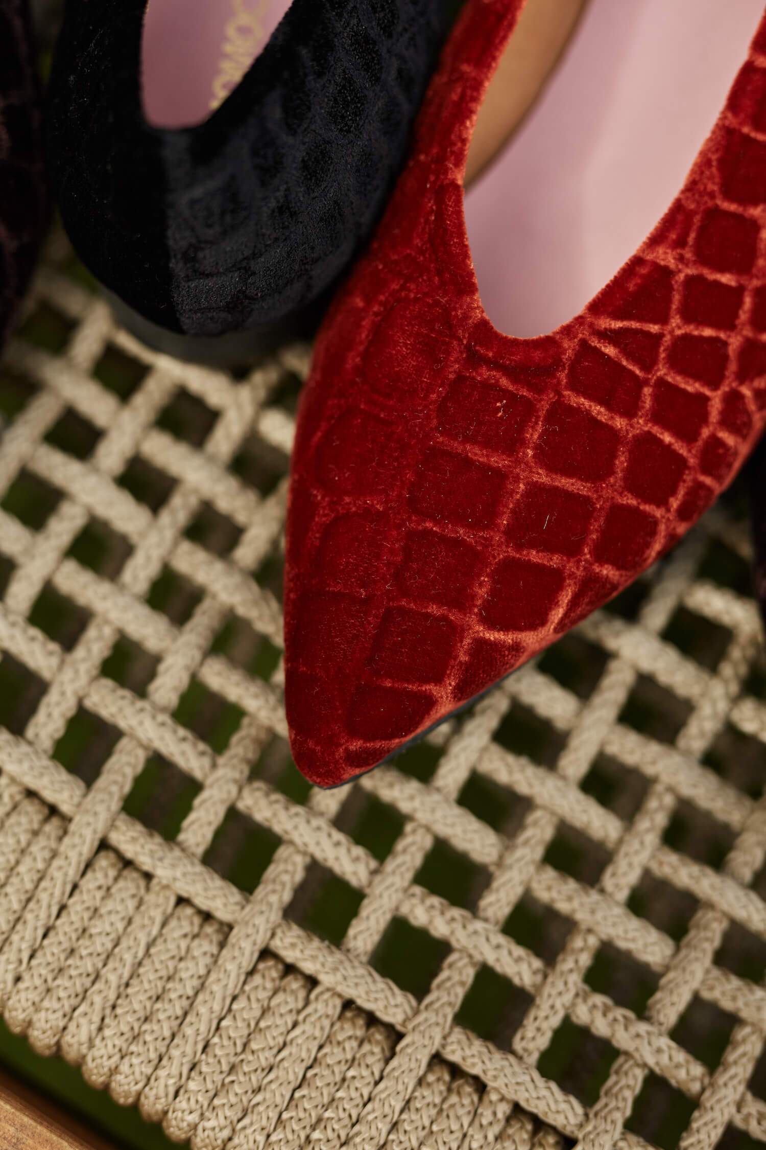 Ballerines en velours de lave et noix de coco V.2.