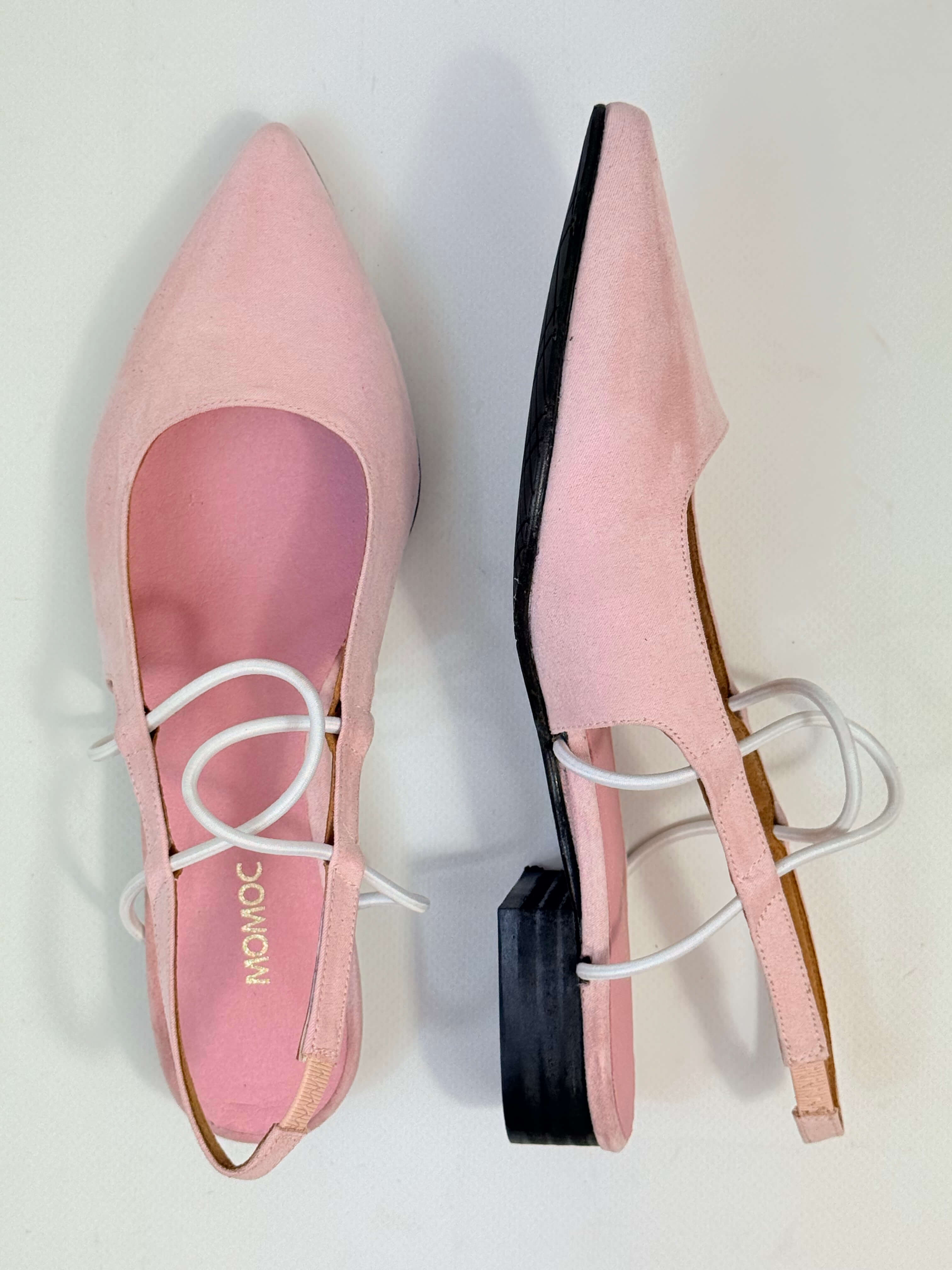 Momoc Menorca pink pastel sandals pair side view white background sustainable handmade Spain | Momoc Shoes Spain