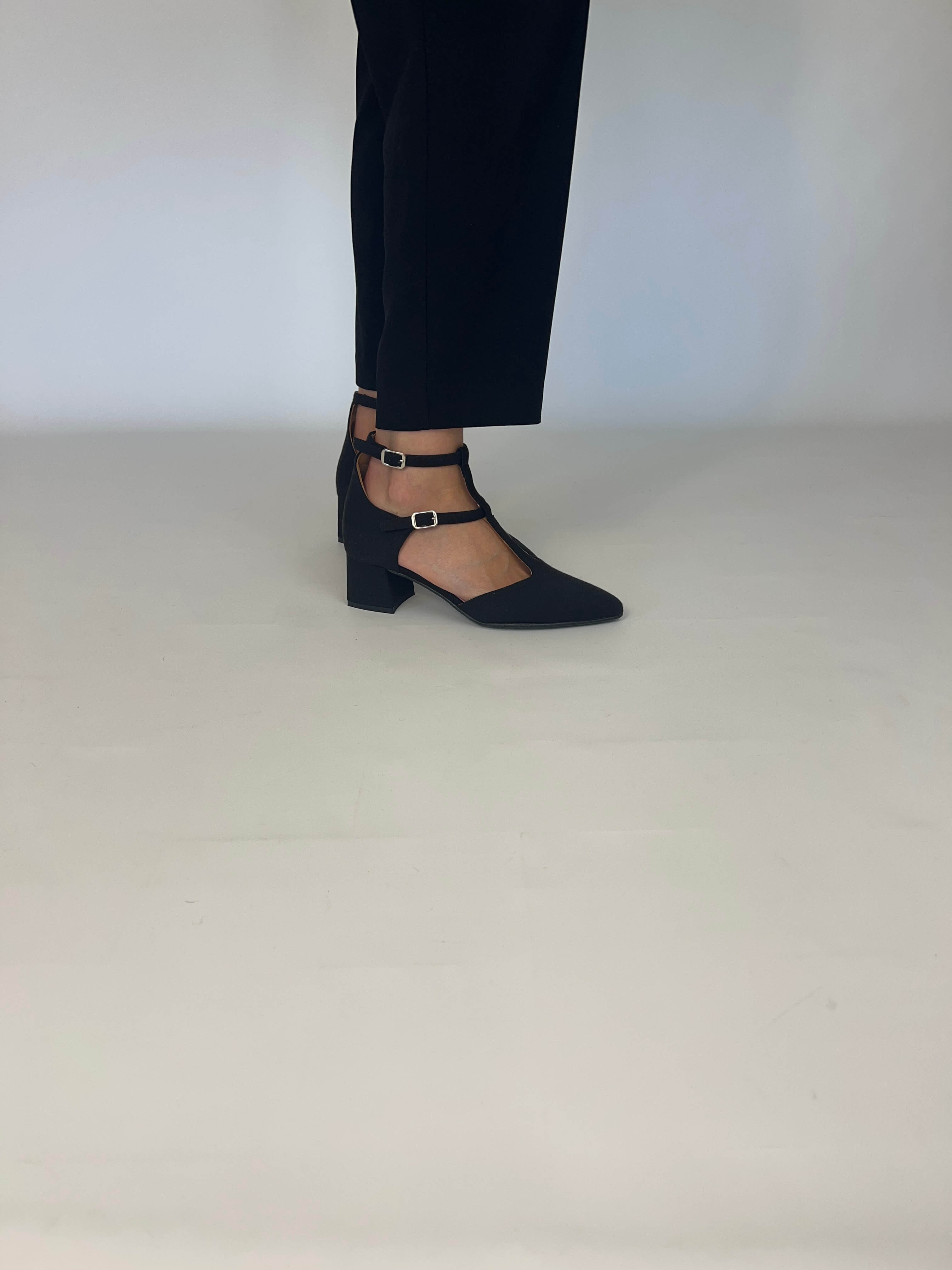 Momoc Bambu Negro black bamboo fabric heel side profile black trousers 4.5cm | Momoc Shoes