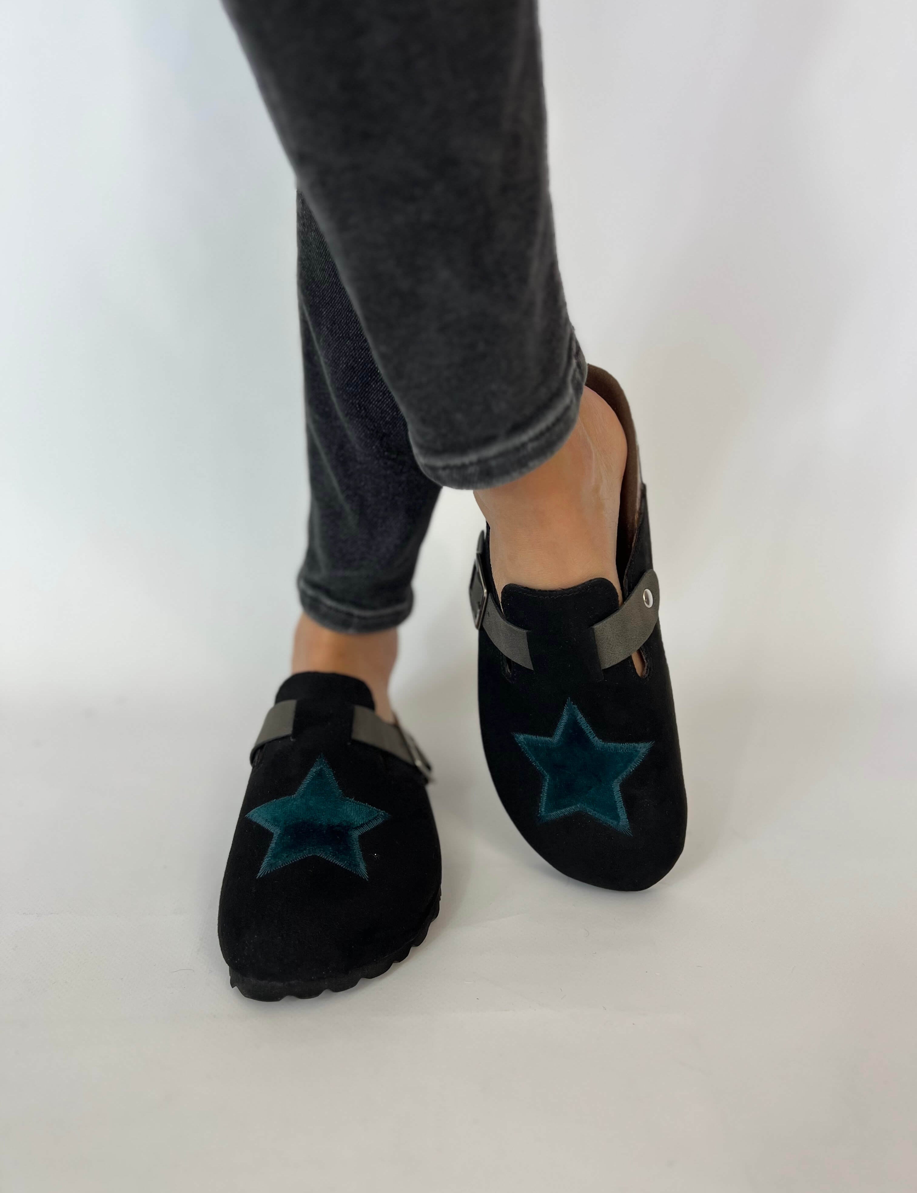 Momocshoes_sustainableandethicalshoes_clogsstar_blue_6.jpg