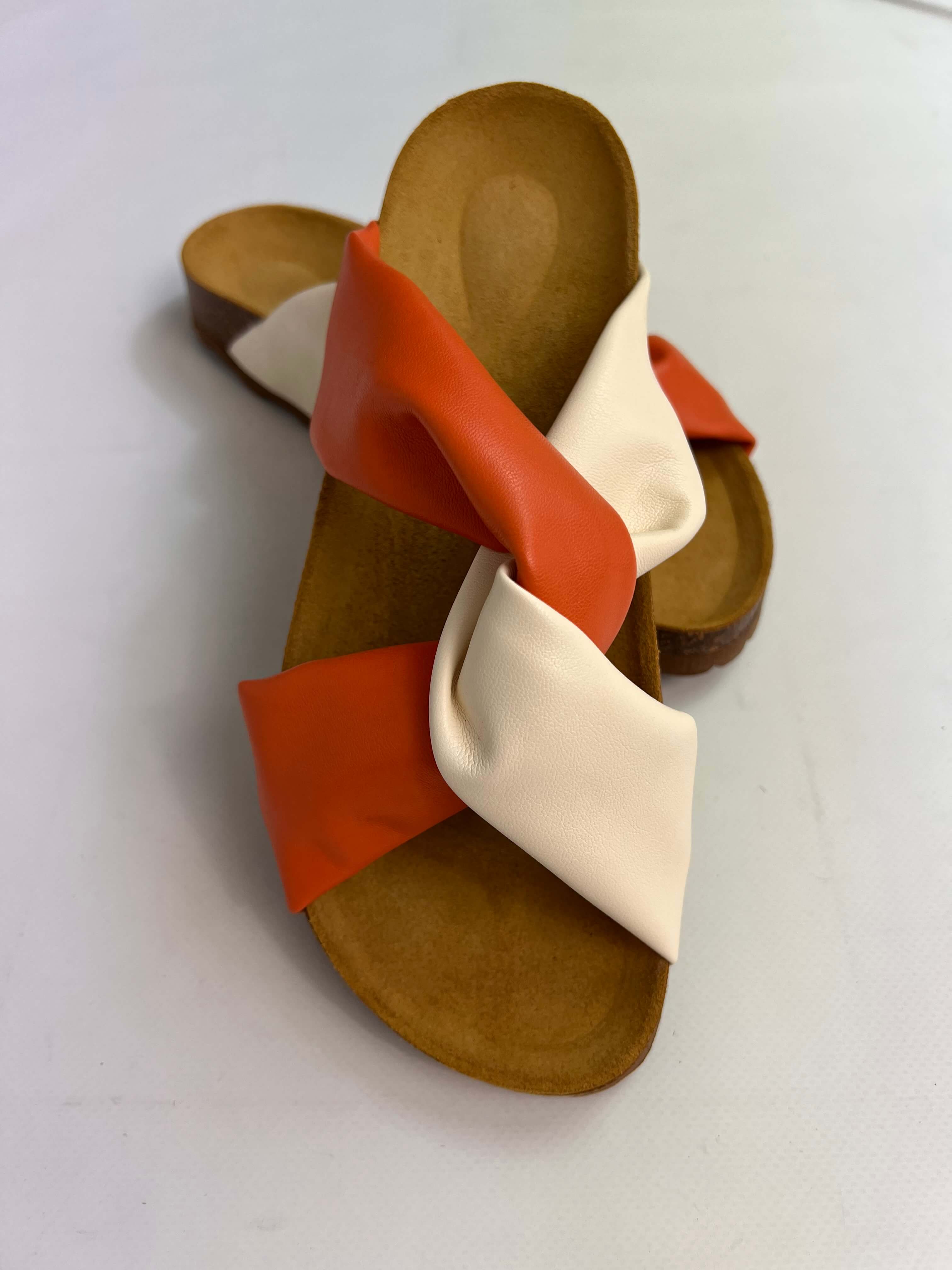 Momoc Calpe orange terracotta sandals detail view cork latex platform vegan handmade Spain | Momoc Shoes