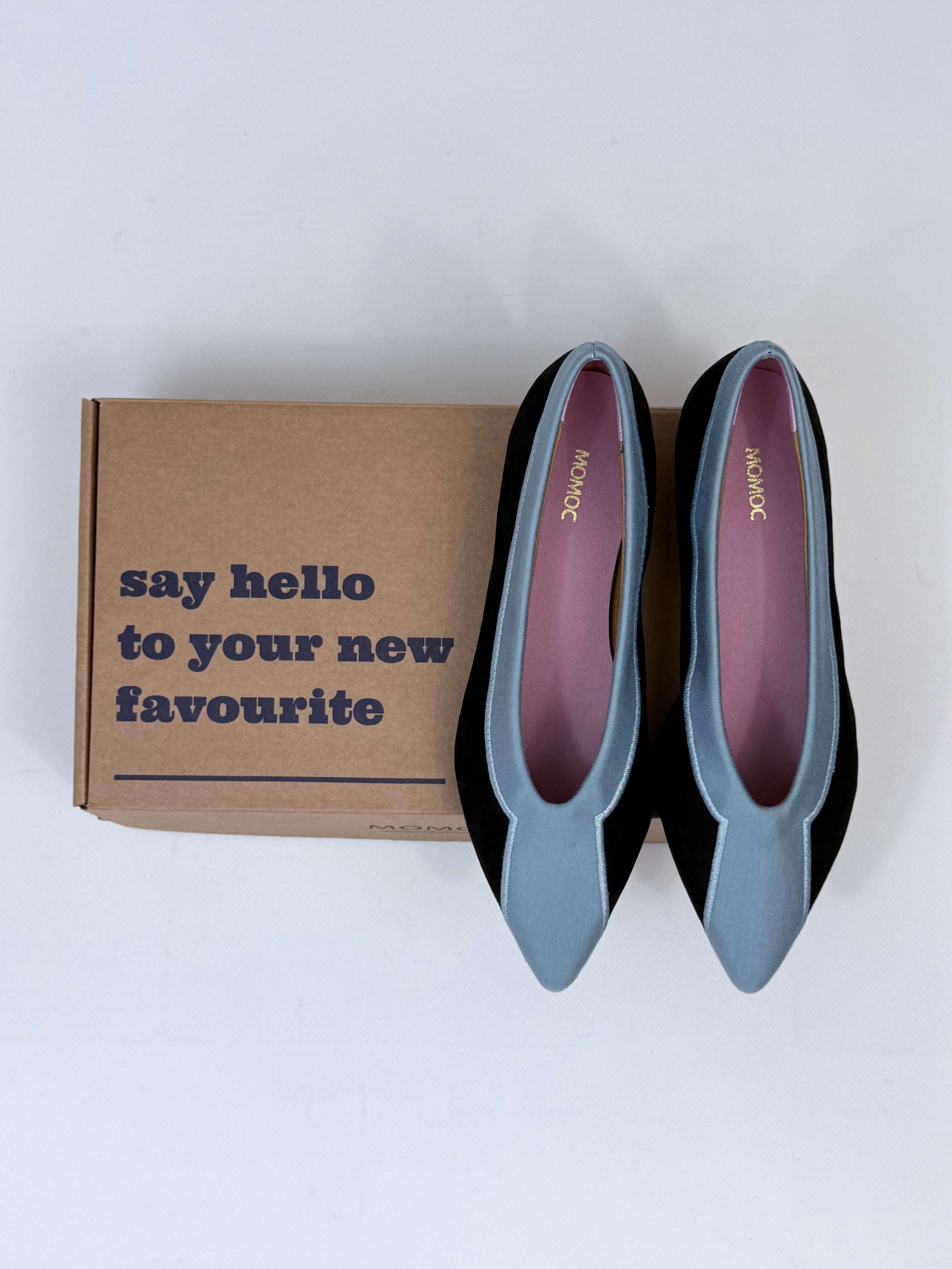 Momoc Coral Reef Blue ballet flats packaging Momoc box say hello to your new favourite sustainable | Momoc Shoes Spain