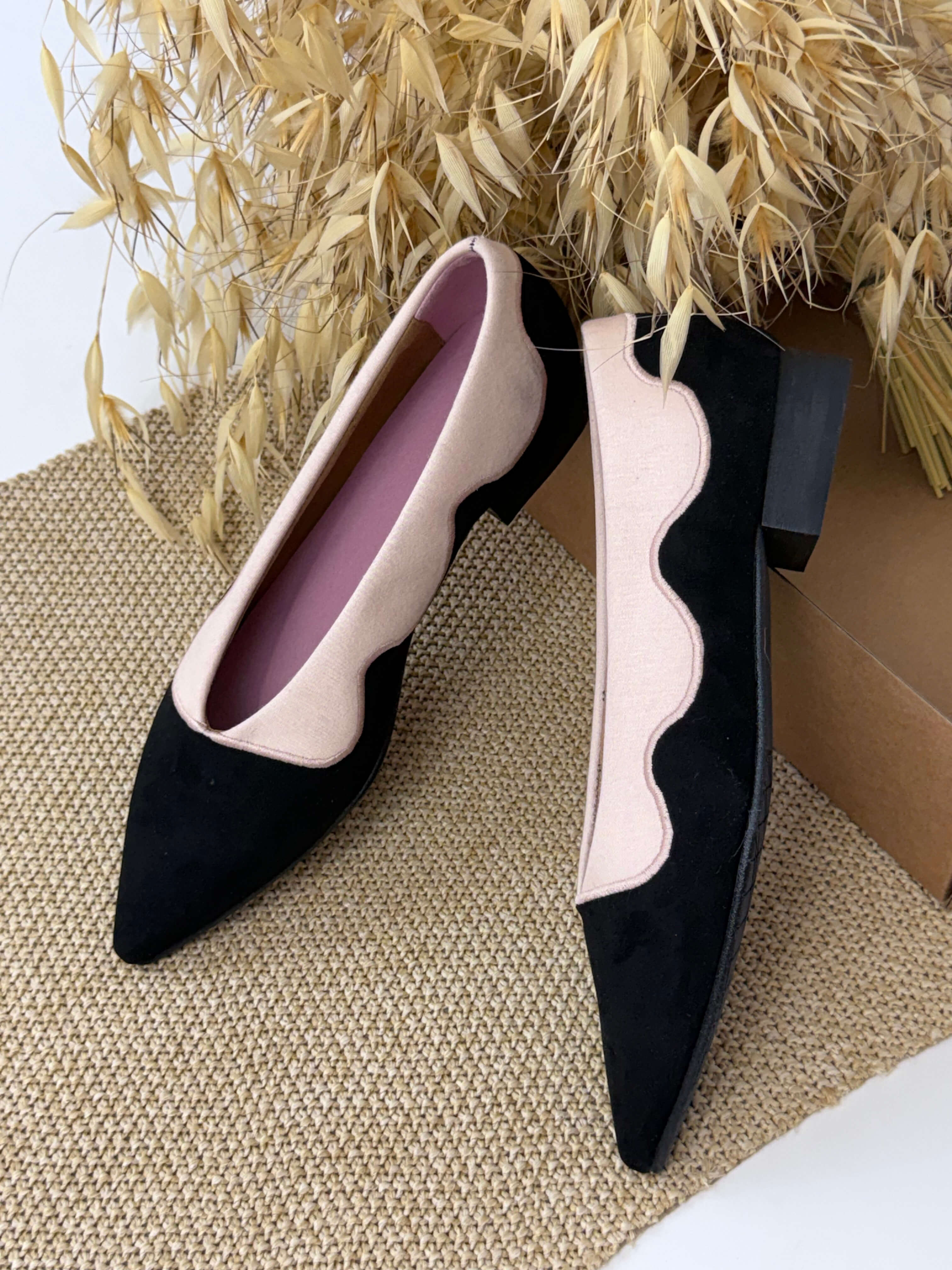Momoc Sea Breeze black pink pale ballet flats styled dried grass lifestyle natural background handmade | Momoc Shoes