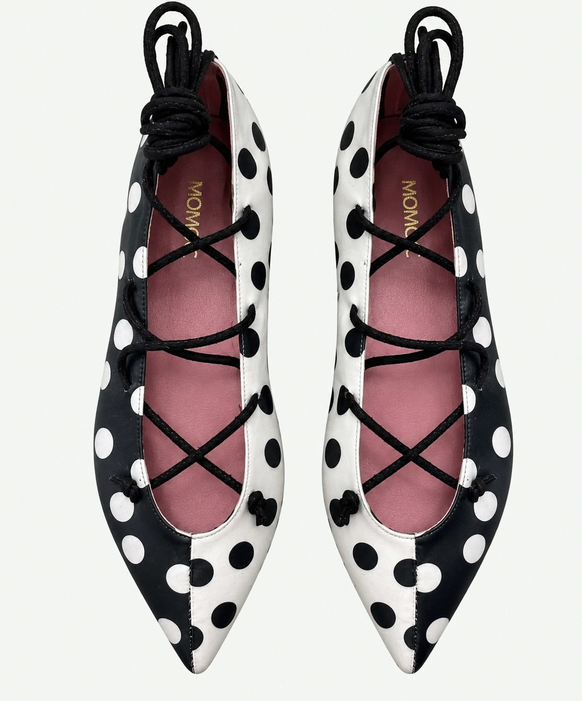 Momoc Carmen black white polka dot ballet flats top view lace-up cords bicolor pointed toe handmade Spain | Momoc Shoes