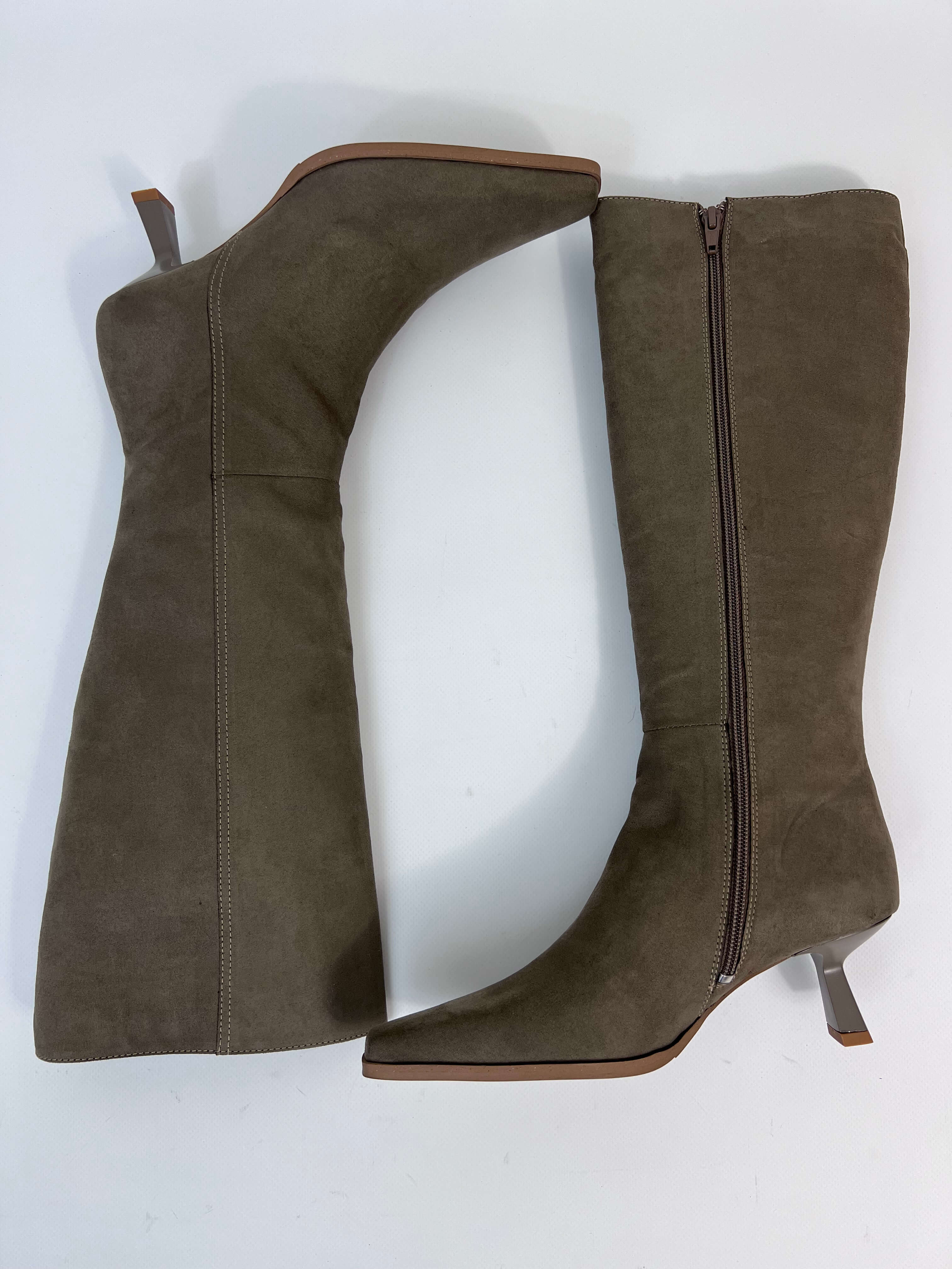 Momoc Avila taupe tall boots lying side view zipper closure detail recycled ultrasuede vegan | Momoc Shoes