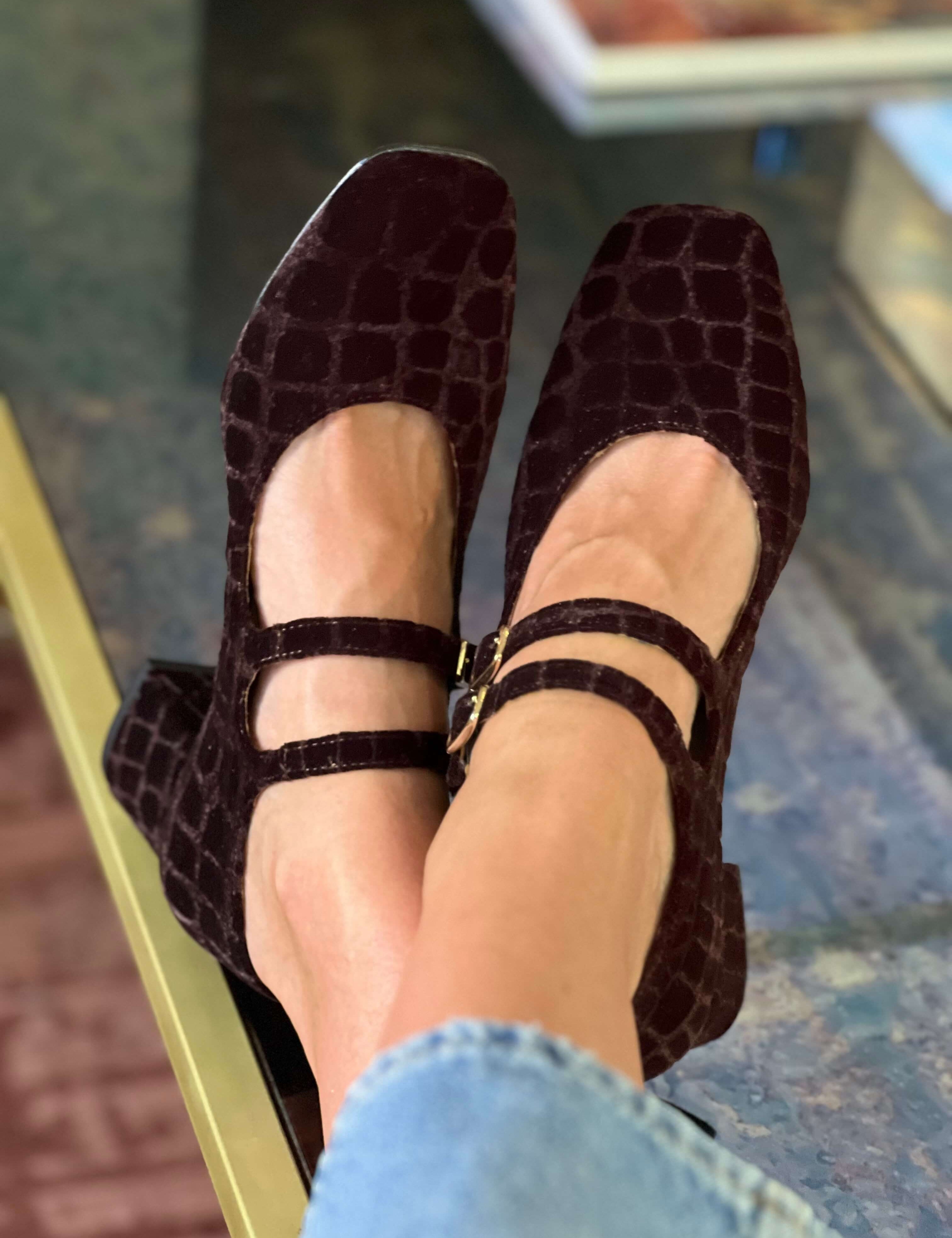 Momocshoes_veganandsustainable_midi_velvet_2_marron.jpg