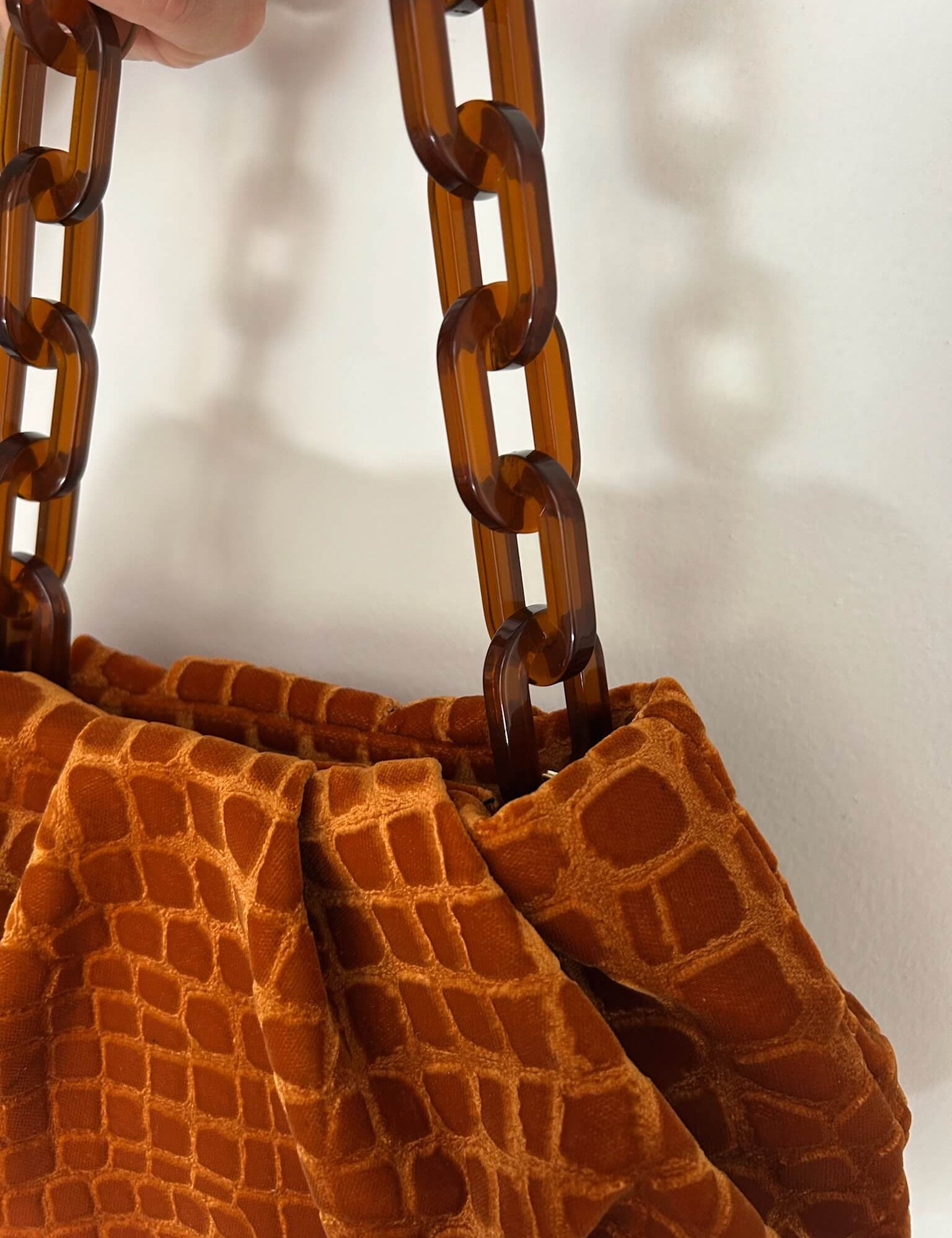 Momocshoes_veganandsustainablebags_velvetbrown_9.jpg