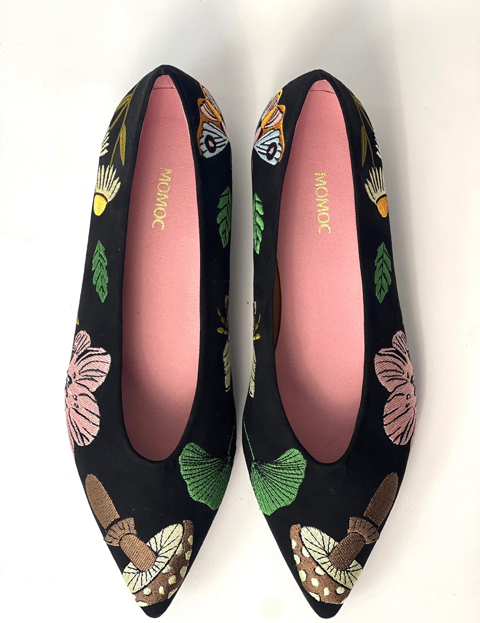 Momocshoes_veganandsustainableballerinas_embrodery_butterfly_colors_2.jpg