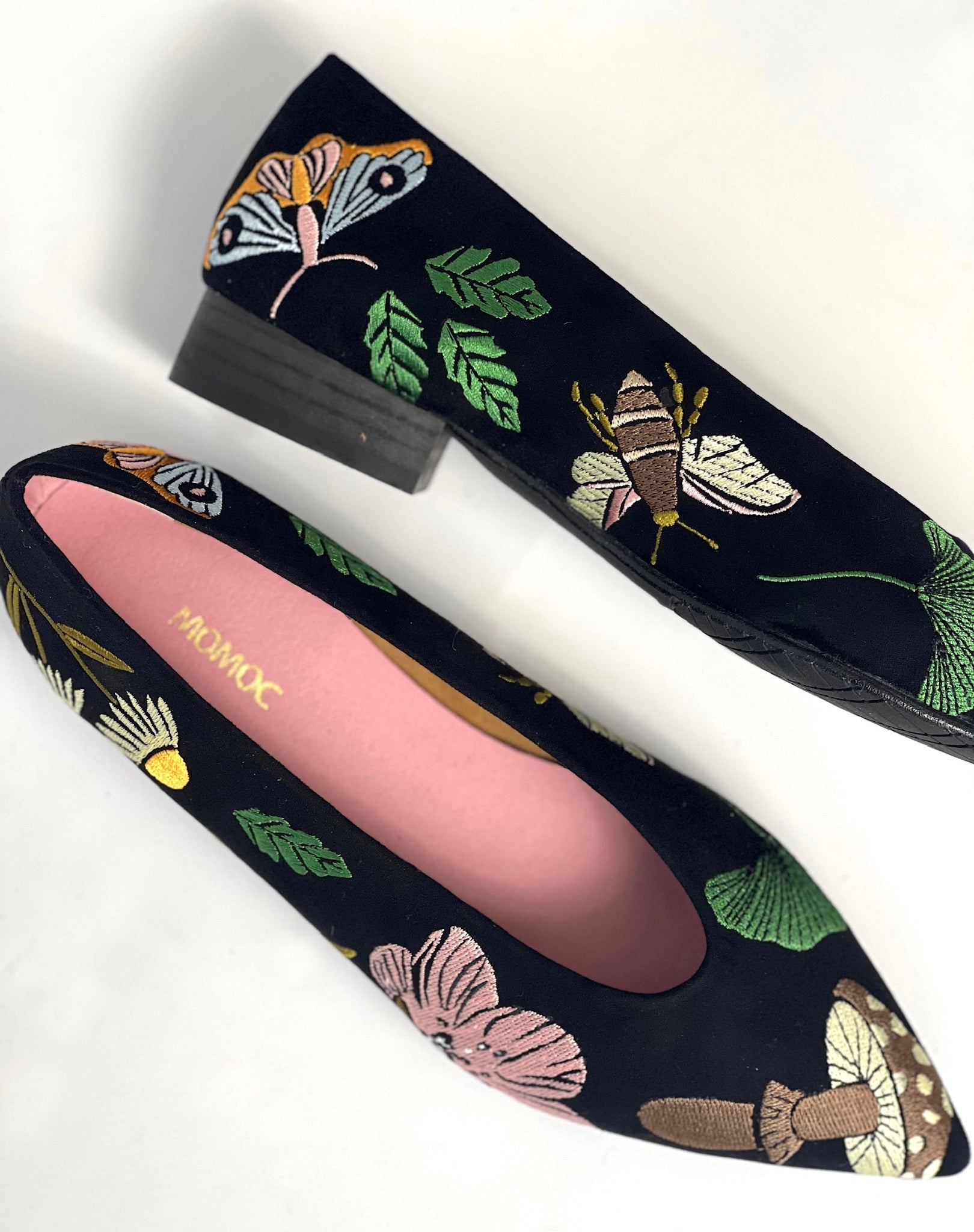 Bolboreta colorines flats worn front view embroidery detail pink green gold | Momoc Shoes