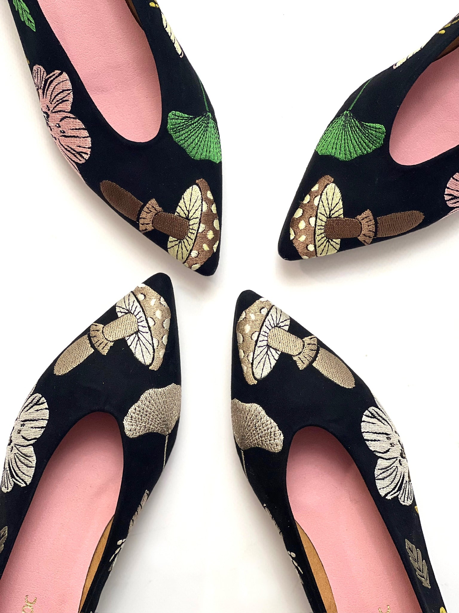 Bolboreta gold and multicolour ballet flats comparison | Momoc Shoes Spain