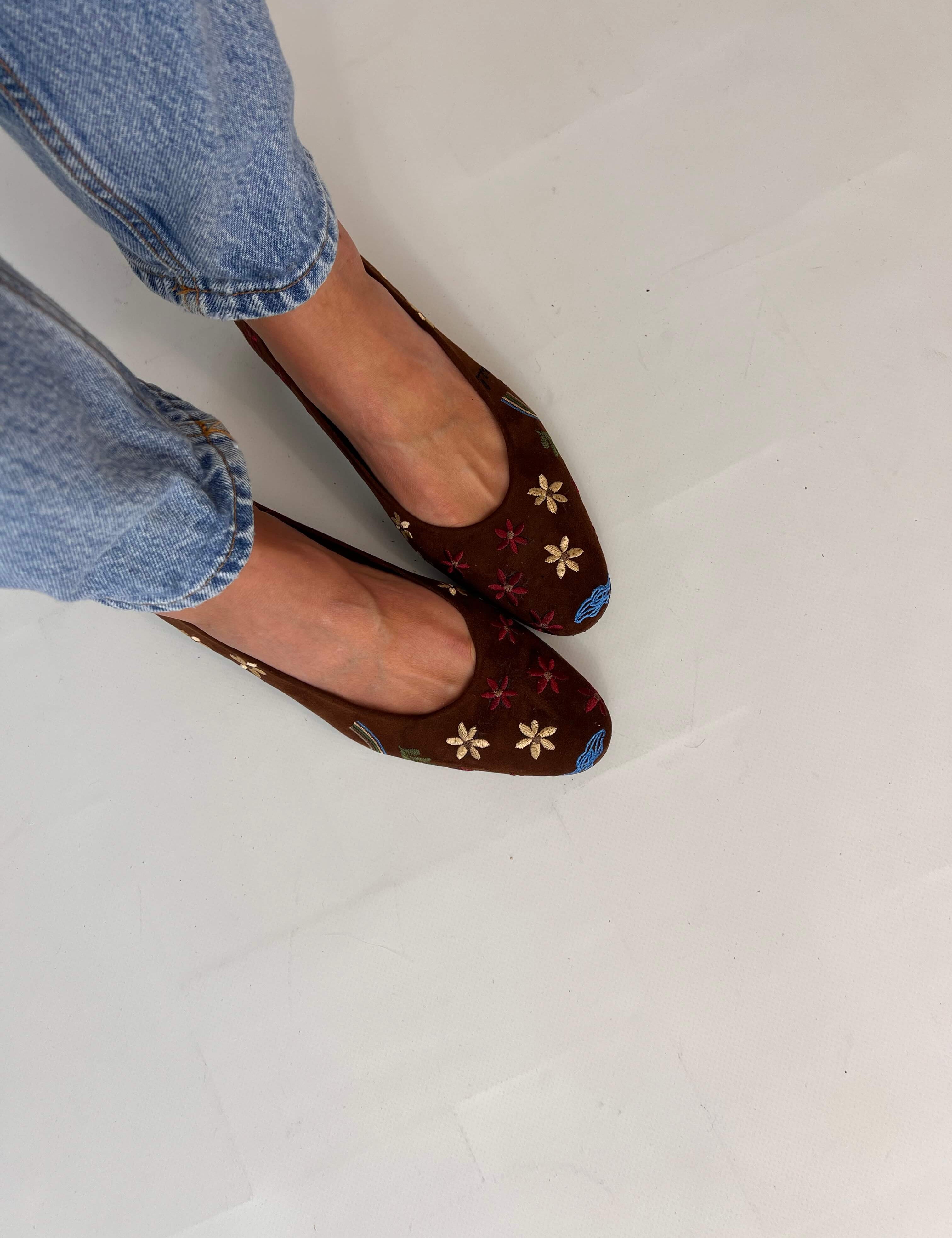 Momocshoes_veganandsustainableballetflats_frida_16.jpg