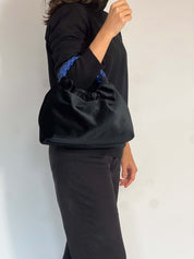 Momoc Bolso de mano Terciopelo negro Asa Cobalto