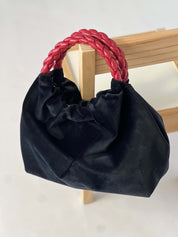Momoc Bolso de mano Terciopelo negro Asa burdeos