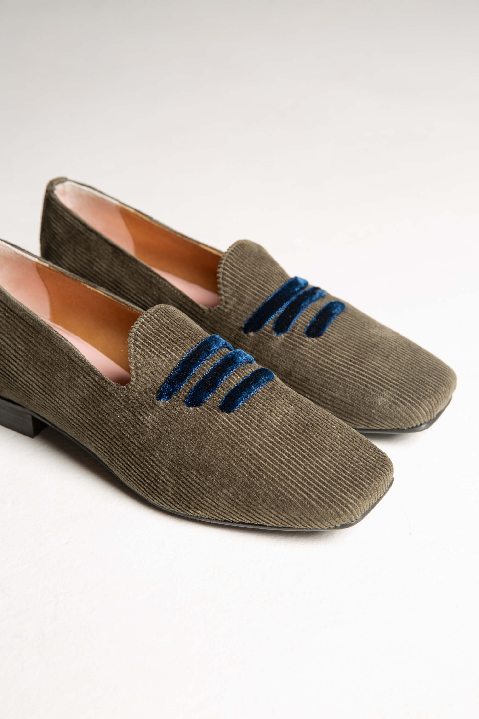 Mocassin en velours côtelé vert