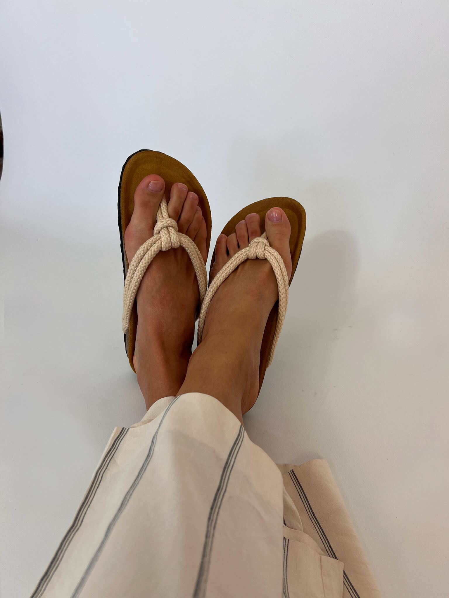 Momoc Javea natural rope sandal top view striped white trousers cork sole sustainable Spain | Momoc Shoes Spain