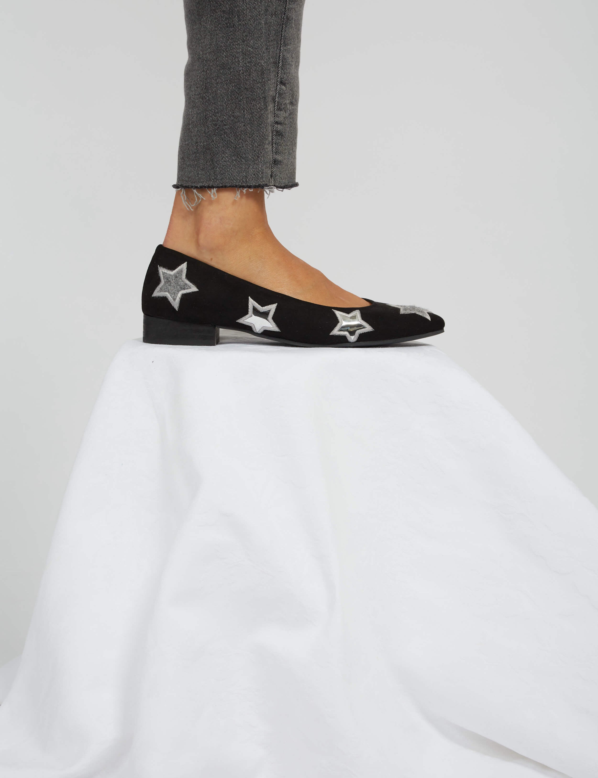 Momocshoes_veganandsustainableshoes_ballerinas_greystars_33.jpg