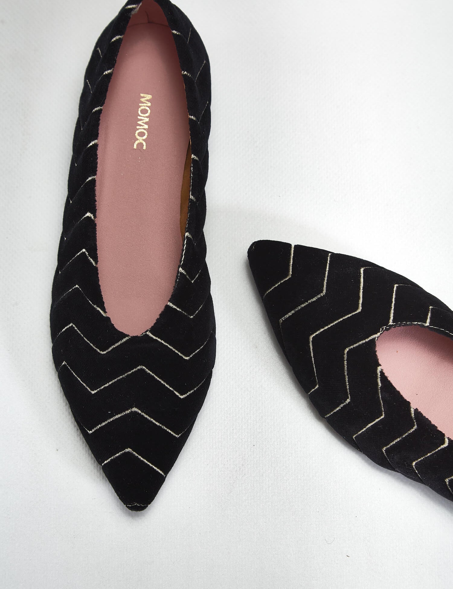 Momocshoes_veganandsustainableshoes_blackballerinas_12.jpg