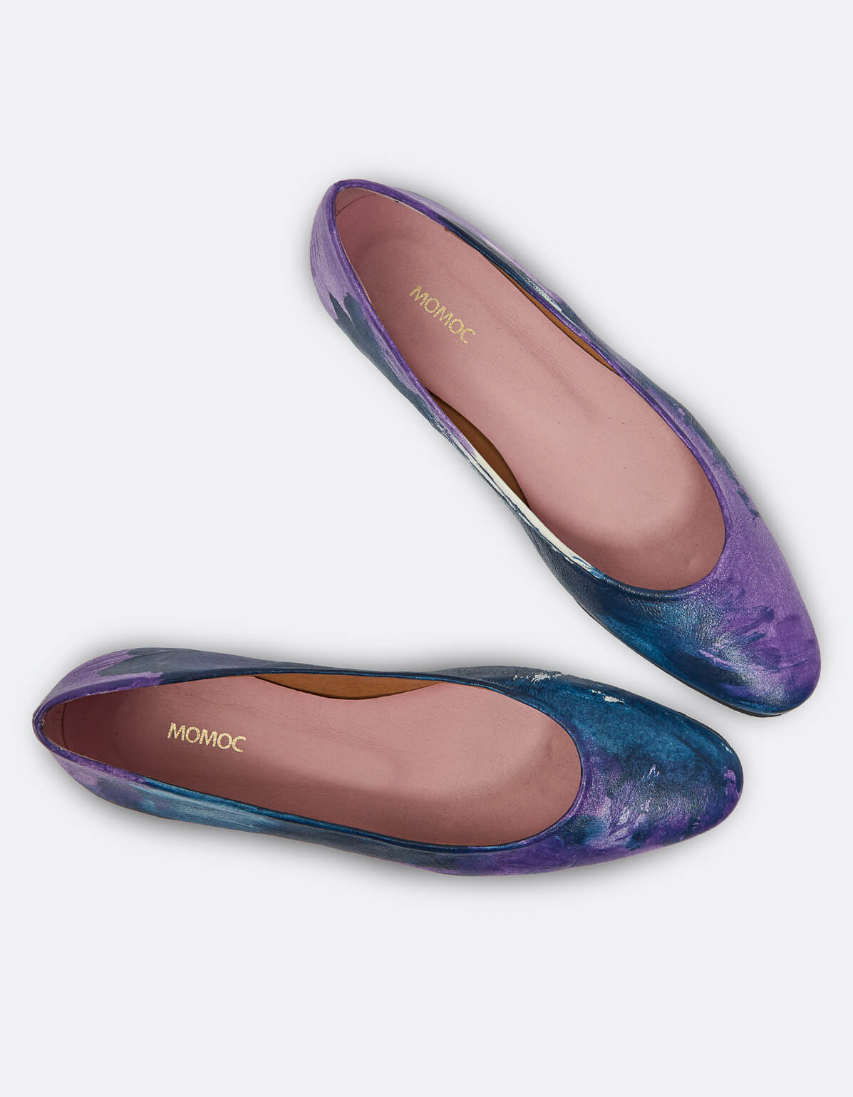 Momocshoes_veganandsustainableshoes_zapatospintadosamano_moradoyazul_2.jpg