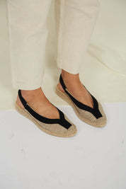 Momoc Garachico black linen sandal front view natural esparto sole | Momoc Shoes