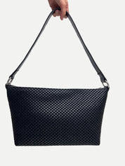 Momoc Agnes woven black bag hand held front view vegan Spain shoulder bag | Momoc Shoes