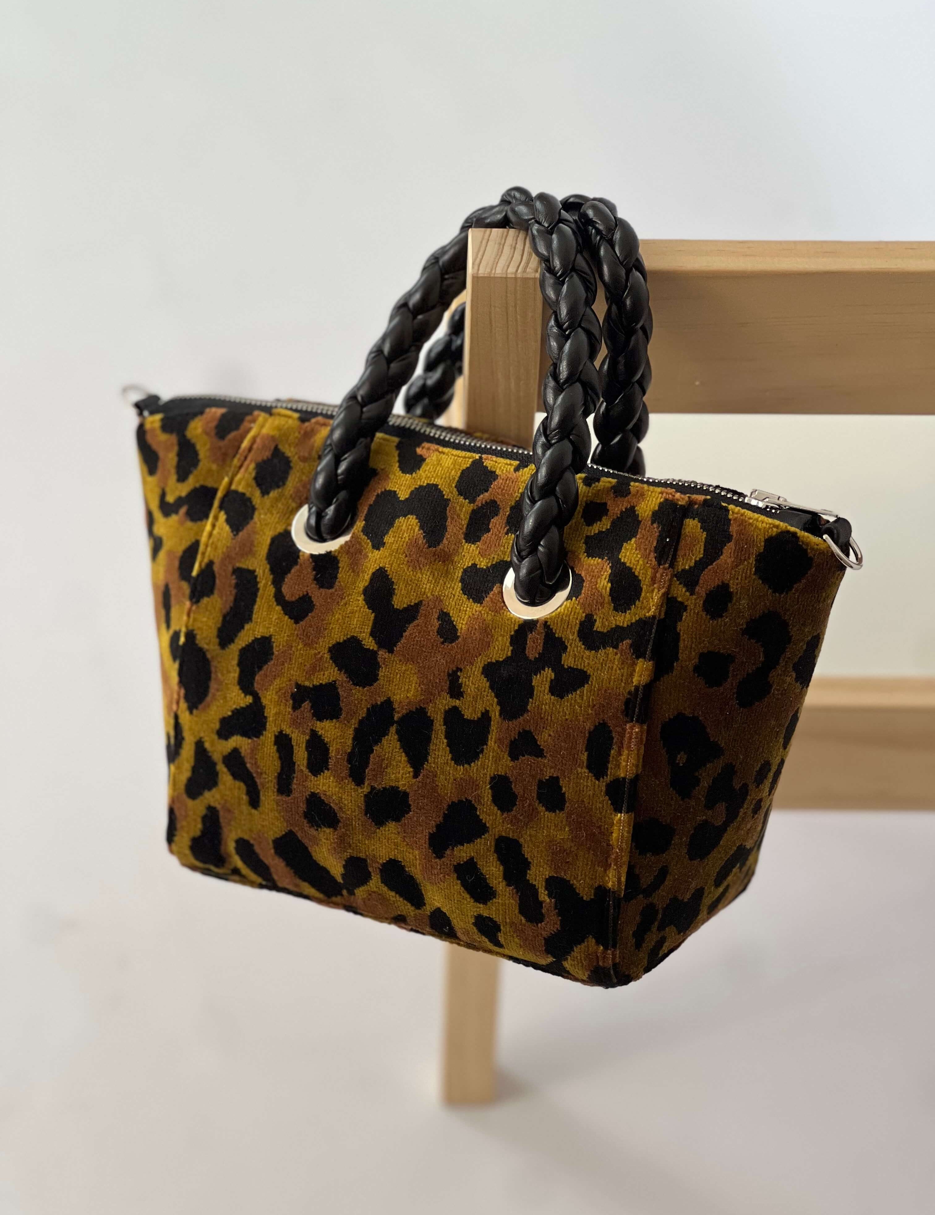 Momocshoesandhandbags_leopardferox_9.jpg