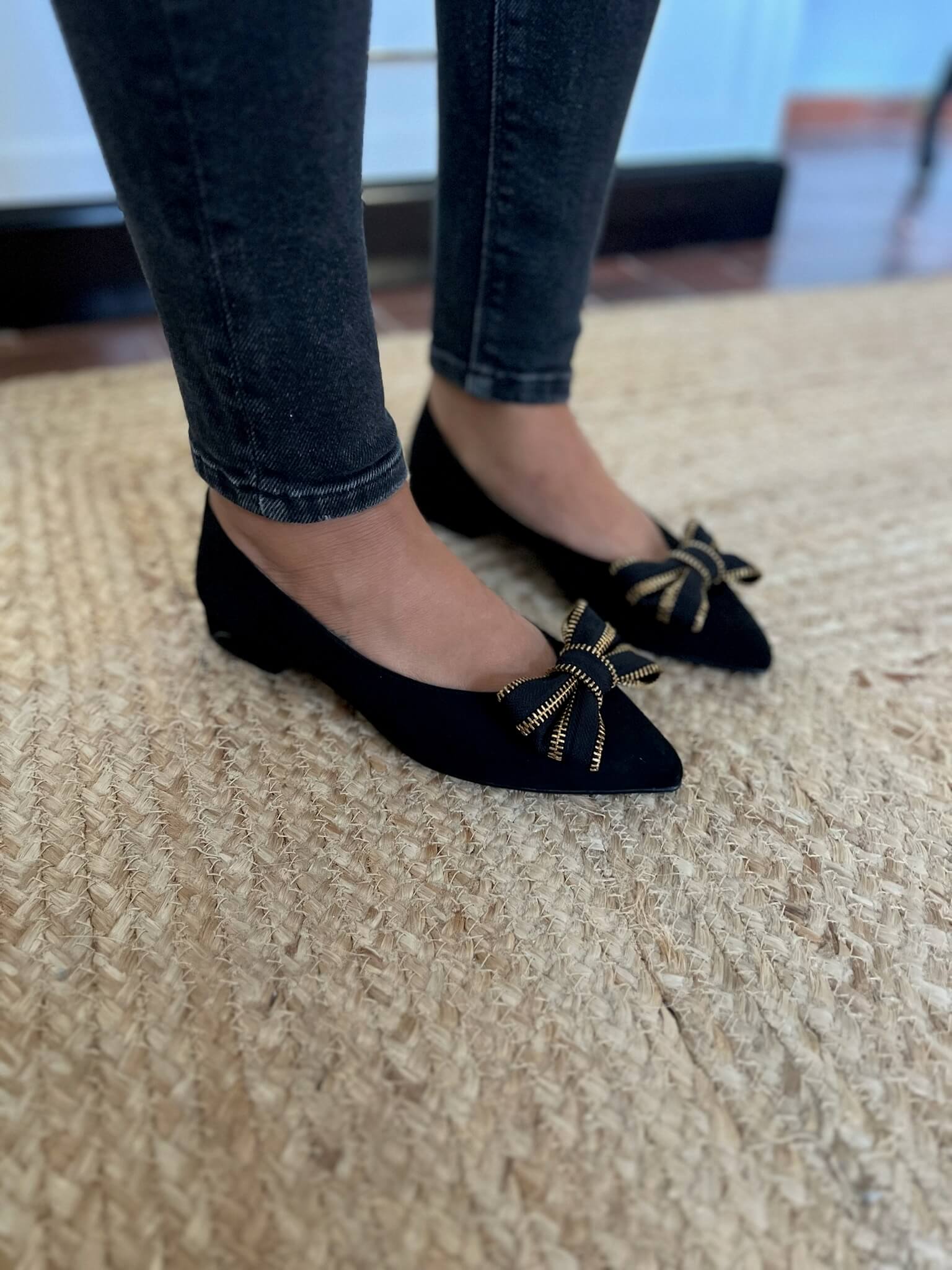 Black Ballerinas with Zipper Tie