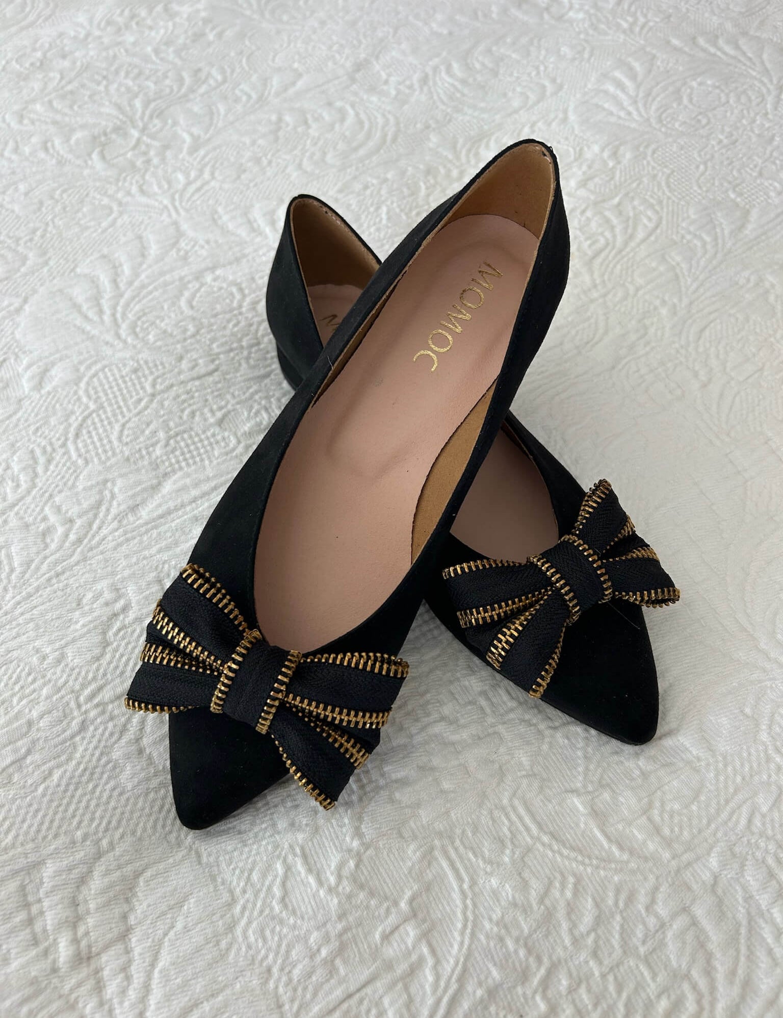 Momocshoesveganandsustainableflatballerinas_blackwithribbon_3.jpg