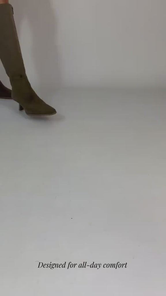 Momoc Avila taupe boots video designed for all-day comfort sustainable handmade Portugal | Momoc Shoes Spain