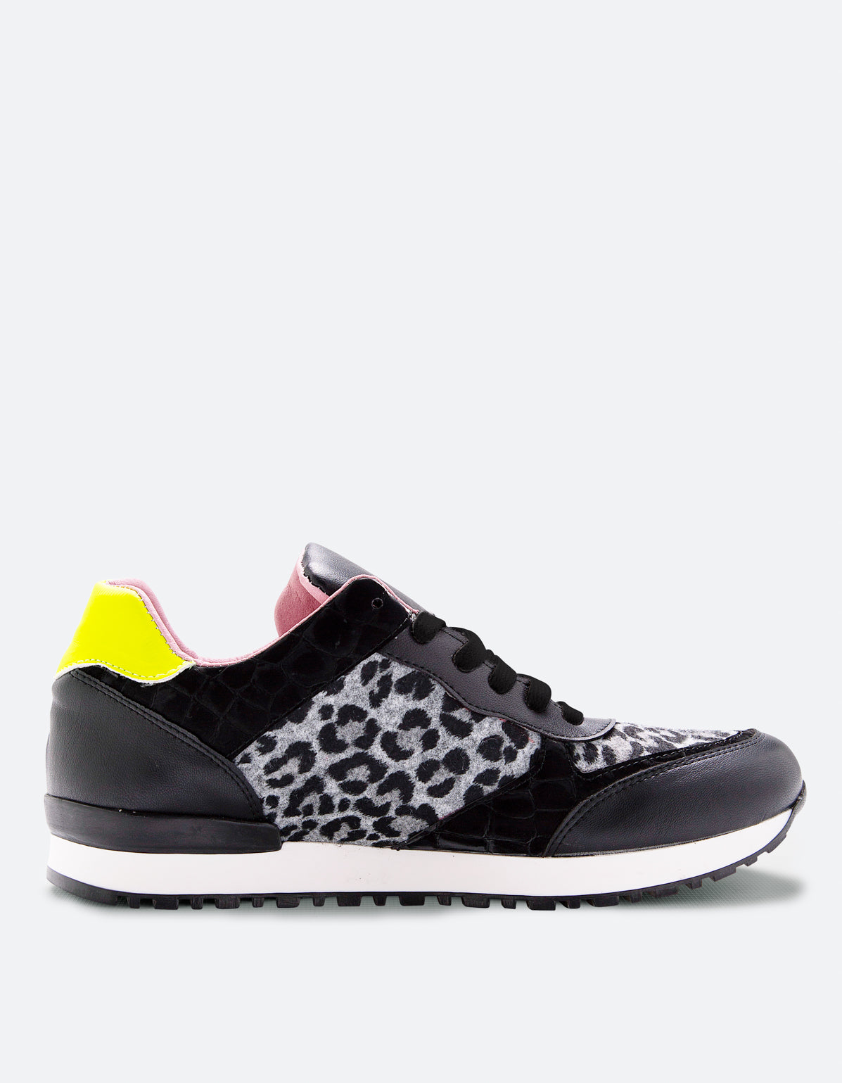 0013_2021_shoe3_a.jpg