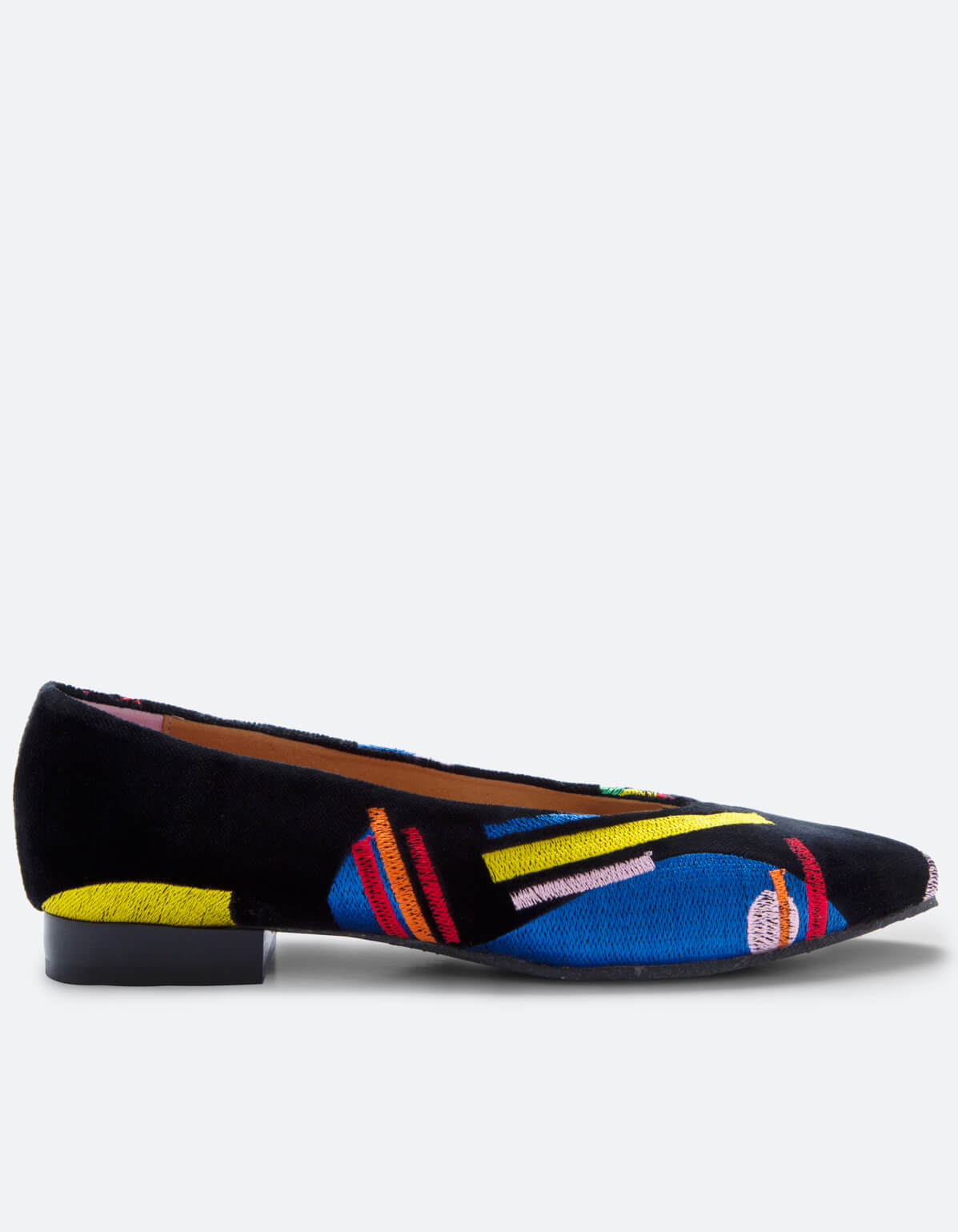 Momoc_veganandsustainableshoes_coloredfaces_1.jpg
