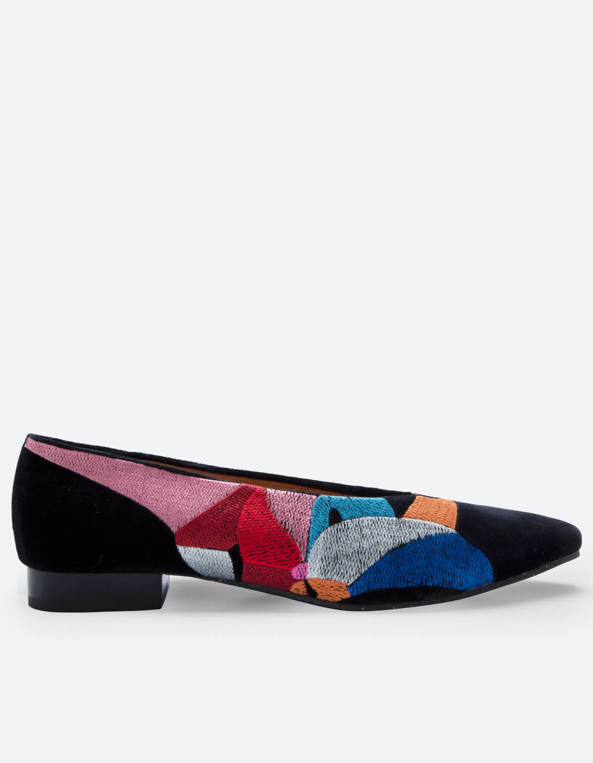 Momoc_veganandsustainableshoes_mujercolorines_1.jpg