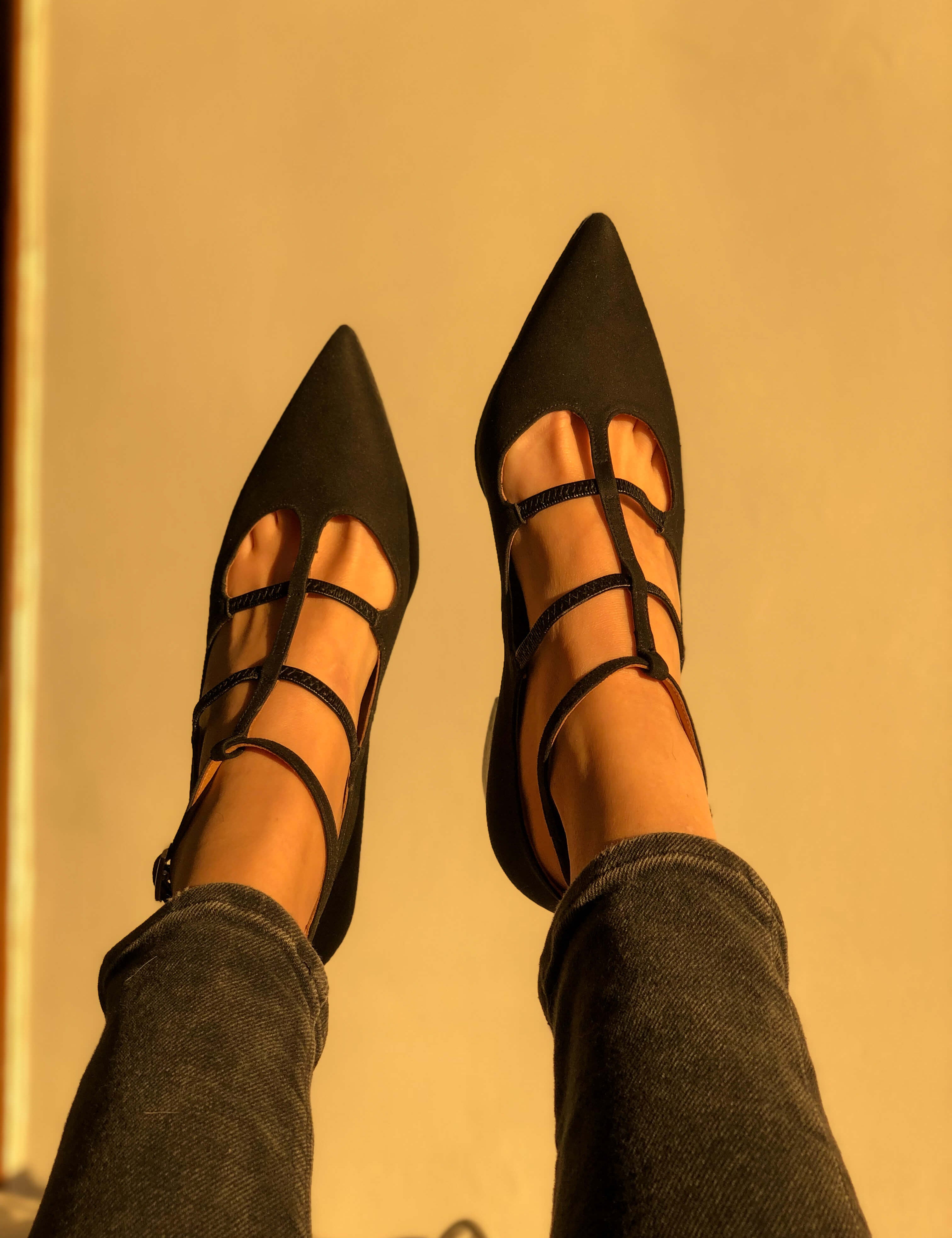 Momocshoes_veganandsustainable_Wednesdayblack_1.jpg