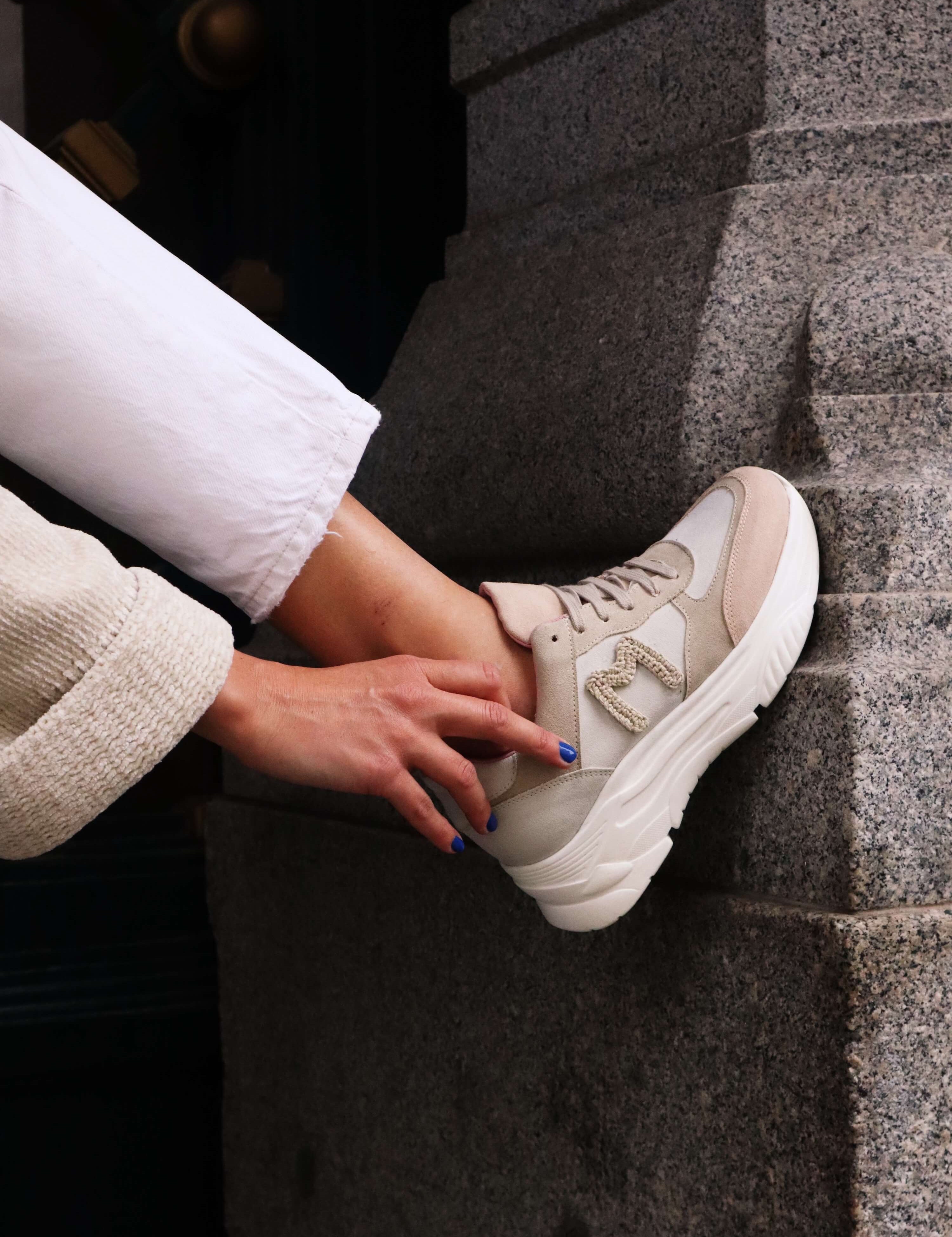 Momocshoes_veganandsustainable_deportivaspersonalizadas_personalizedsneakers_12.jpg