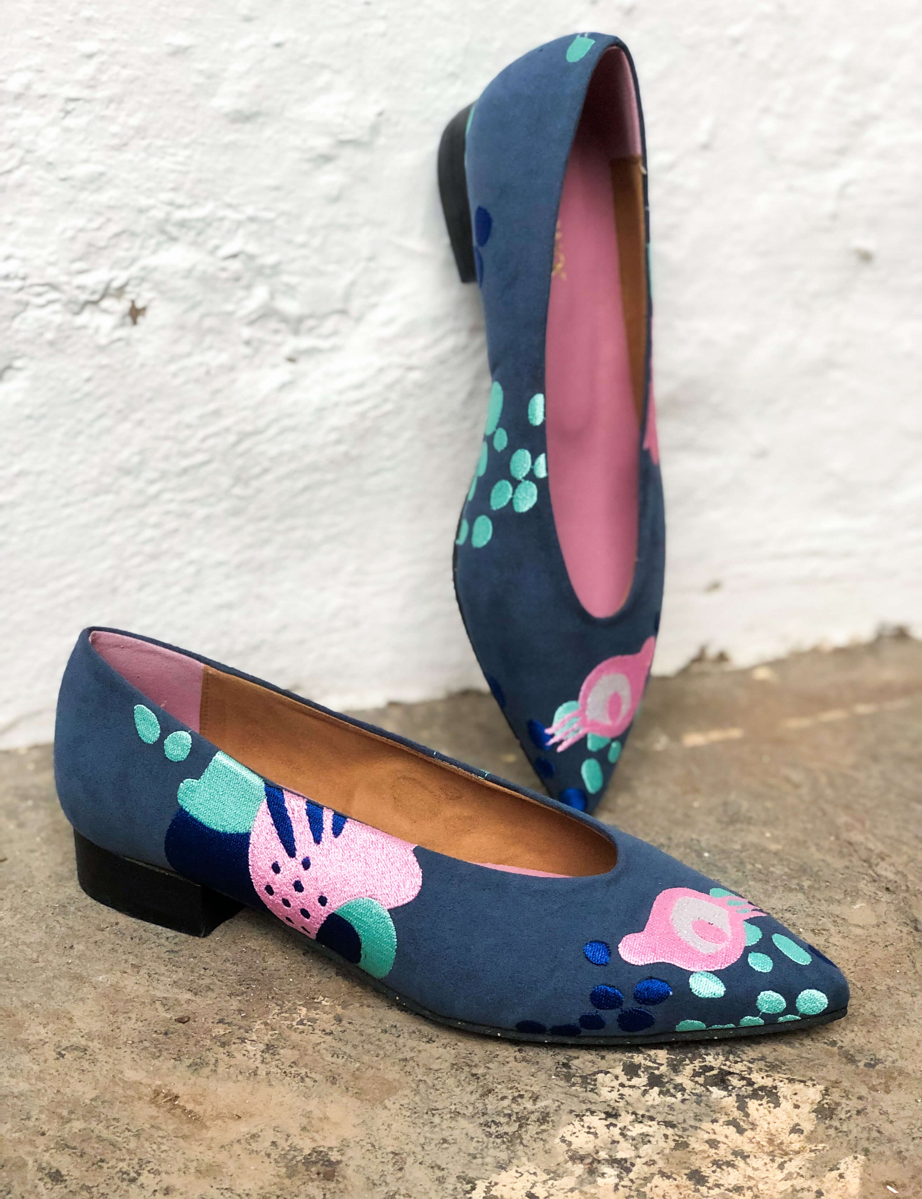 Momocshoes_veganandsustainable_leopardazul_6.jpg